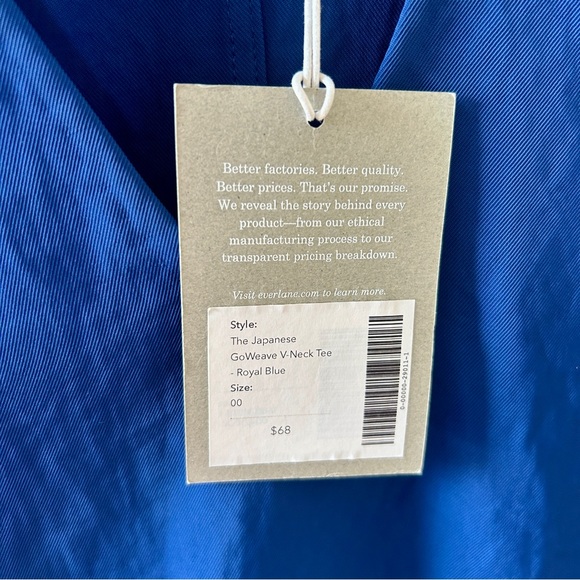 NWT Everlane Japanese GoWeave V-Neck Tee - Size 00 - Picture 3 of 4